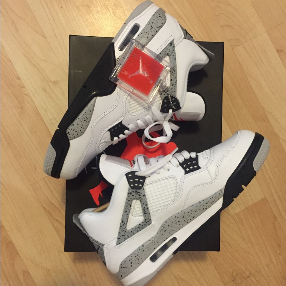 Air Jordan Cement 4